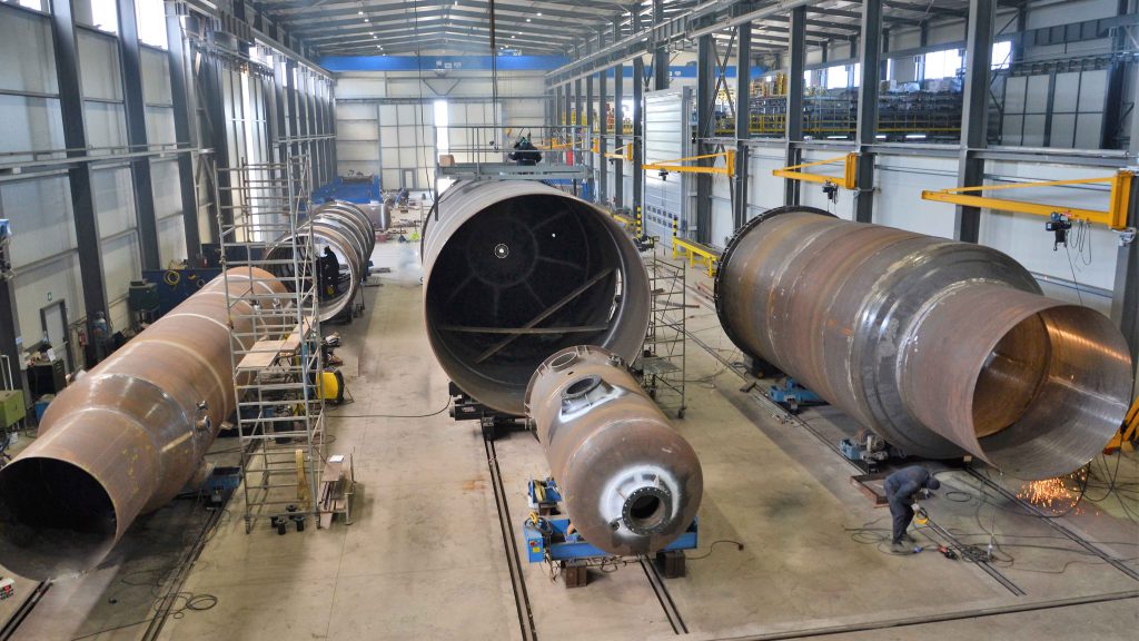 Ergo Meccanica has been working in the field of engineering, construction, assembly and maintenance of industrial plants and pressure vessels. EPC, Equipment,  Maintenance, Machineries